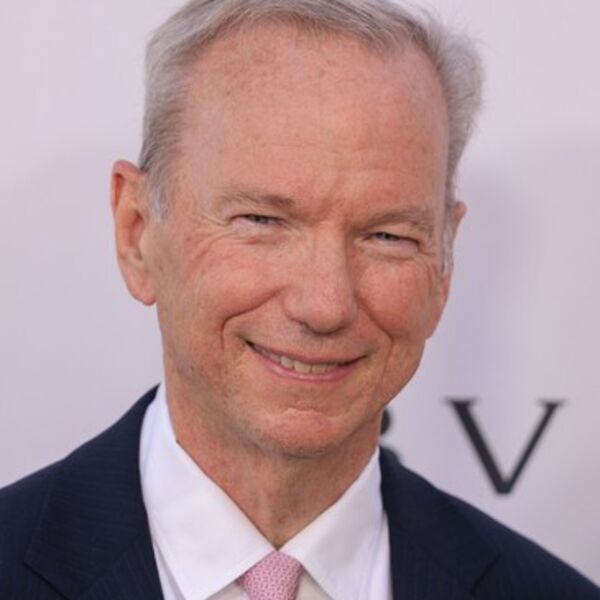 OŽENJENI TAJKUN NAŠAO 40 GODINA MLAĐU LJUBAVNICU, A ŽENA MU SVE TRPI! Dok on spava s njom, ona mu...