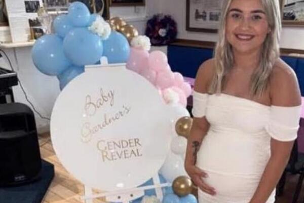 Lepa plavuša lažirala trudnoću, lutku predstavila kao bebu, a onda je otišla i korak dalje... Niko nije posumnjao!