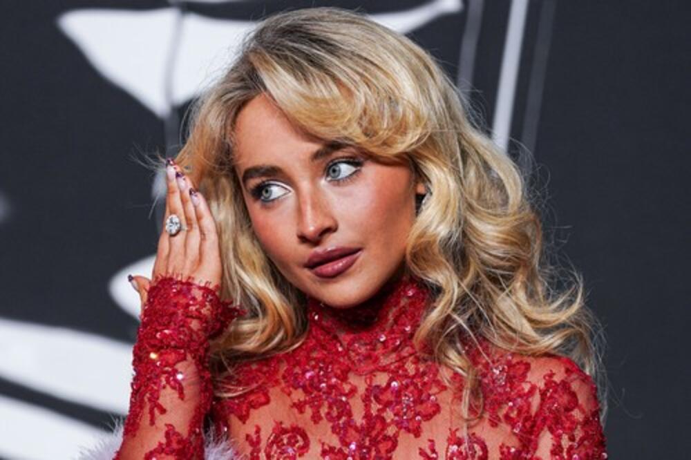 KO JE NOVA BRIŽIT BARDO? Senzacija na asfaltu, ispao CEO BRUS: Provokativnija nego ikad – svesno ili slučajno?