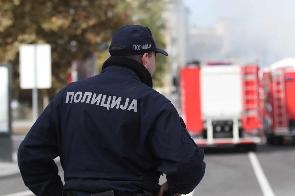 Policajac pucao na vlasnika lokala usred svađe: Horor scene tresu Srbiju