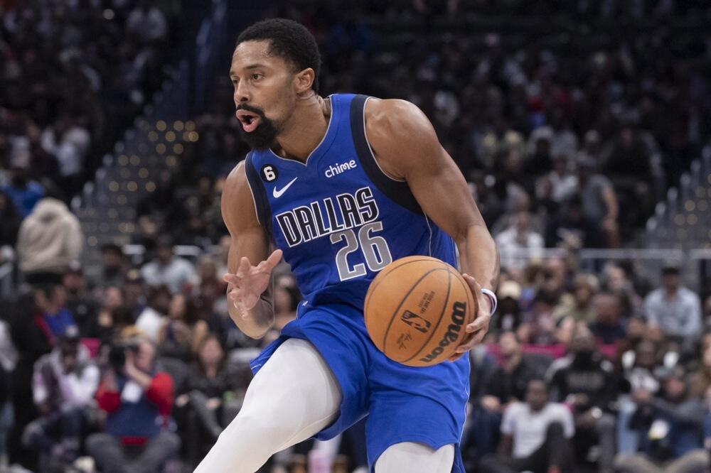 Spenser Dinvidi u Partizanu?