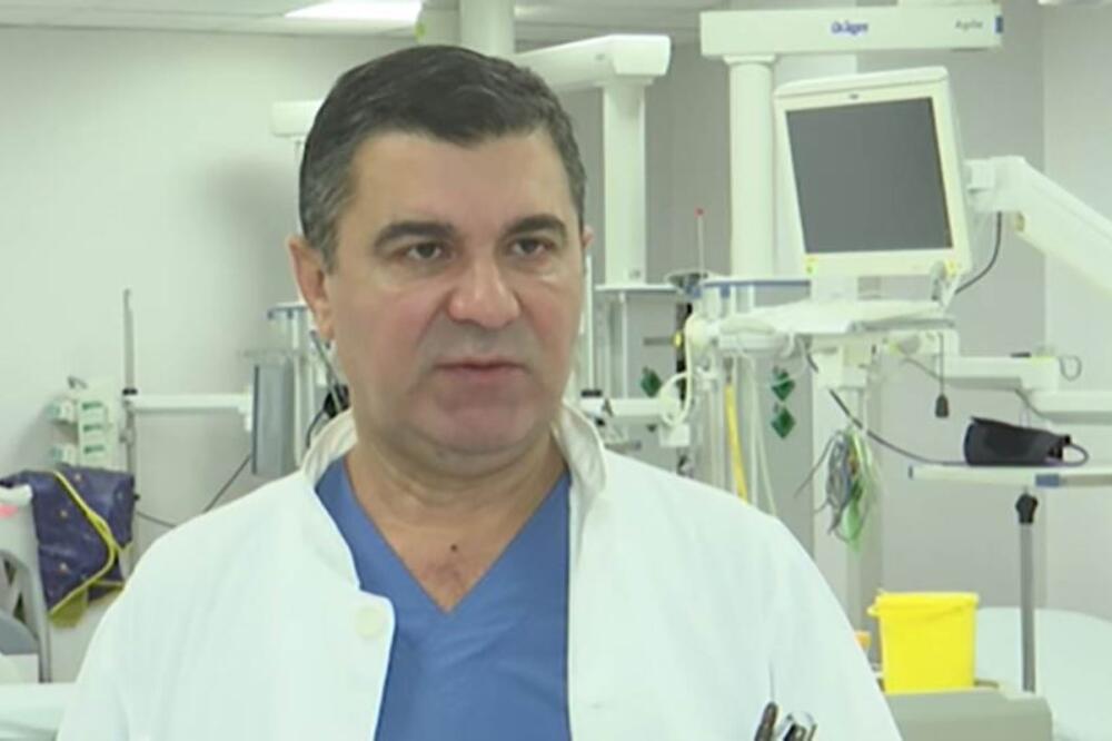 Poznato u kakvom je stanju čovek ranjen ispred Skupštine: Doktor Arsenijević izneo detalje nakon operacije