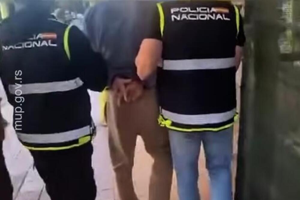 Velika akcija policije i VJT u Beogradu, pala hapšena i pretresi: Ovo su detalji zaplene arsenala oružja