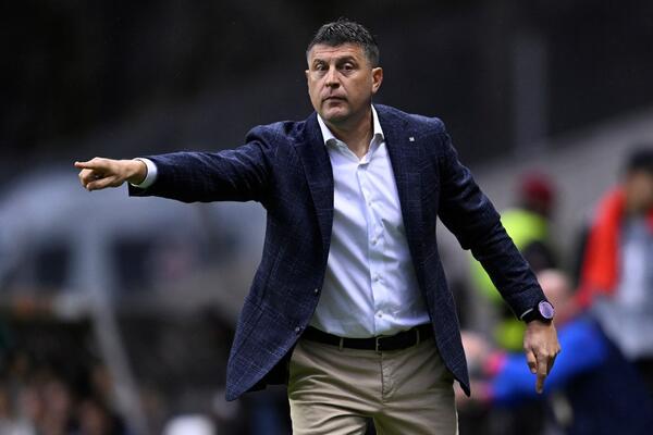 Crvena zvezda se okrenula staroj meti za trenera - u opticaju ugovor od 1.600.000 evra!