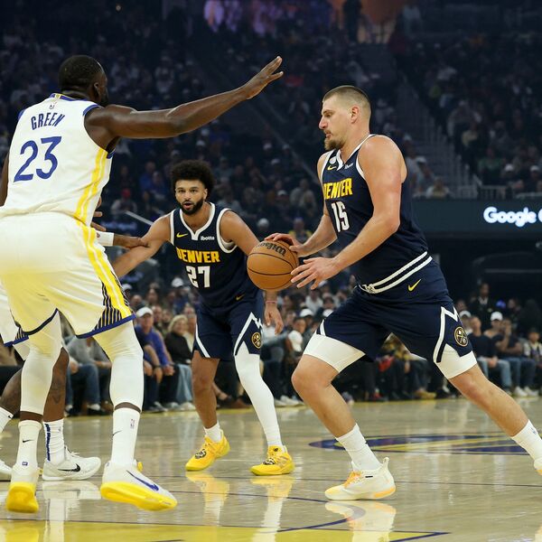 Nikola Jokić upisao tripl-dabl, ali nestao u drugom poluvremenu i produžetku (Video/Foto)