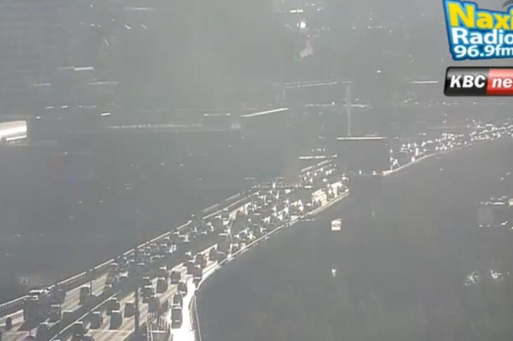 Tramvaji stoje kod Autokomande, trole ne idu kroz Makedonsku! Kolaps širom Beograda - VOZILA SE NE POMERAJU (FOTO)