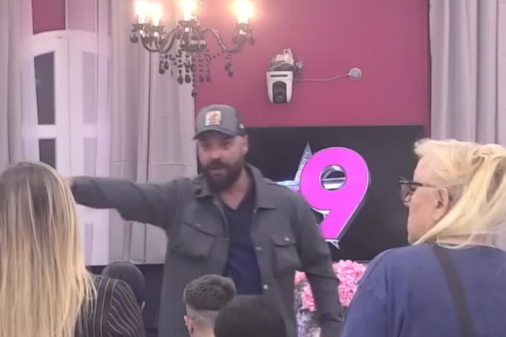 "Narkomanko, sestru si prodala!" Izbila brutalna svađa Luke i Aneli pred kamerama, svašta izgovorili jedno drugom