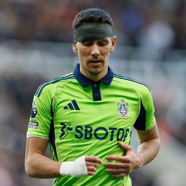 Saša Lukić gol platio povredom arkade, ali Fulam ipak poražen u Njukaslu! Sanderlend šokirao Čelsi u 93. minutu