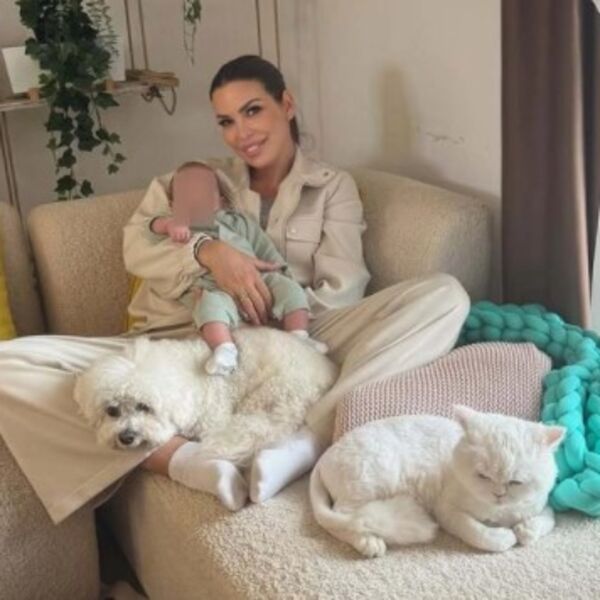 Voditeljka objavila predivnu fotografiju sa sinom: Godinama se borila za potomstvo, postala majka u 41. godini