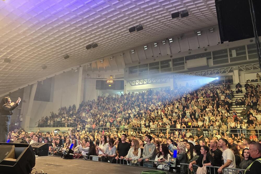 Drugi koncert za godinu dana: Dragana u Podgorici priredila spektakl i poslala poruku humanosti