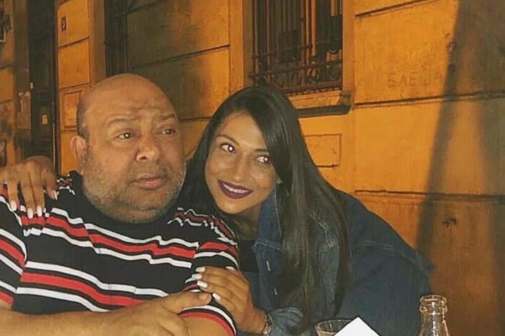 DA JE DANAS ŽIV, OVAJ PEVAČ BI SLAVIO SVETU PETKU! Rodila ga Muslimanka, a sad objavljene nikad viđene slike