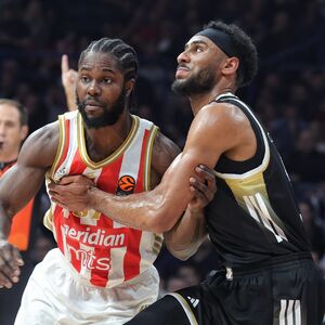 Španac ponovo sudi Crvenoj zvezdi - protiv Pariza je njegov sunarodnik bio srećne ruke (Foto)