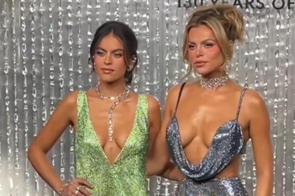 TREBALO BI DA NOSE ZNAK "OPASNOST NA PUTU"! Grudi plavuše i crnke "šure" - prizor posle kog niko ne ostaje miran