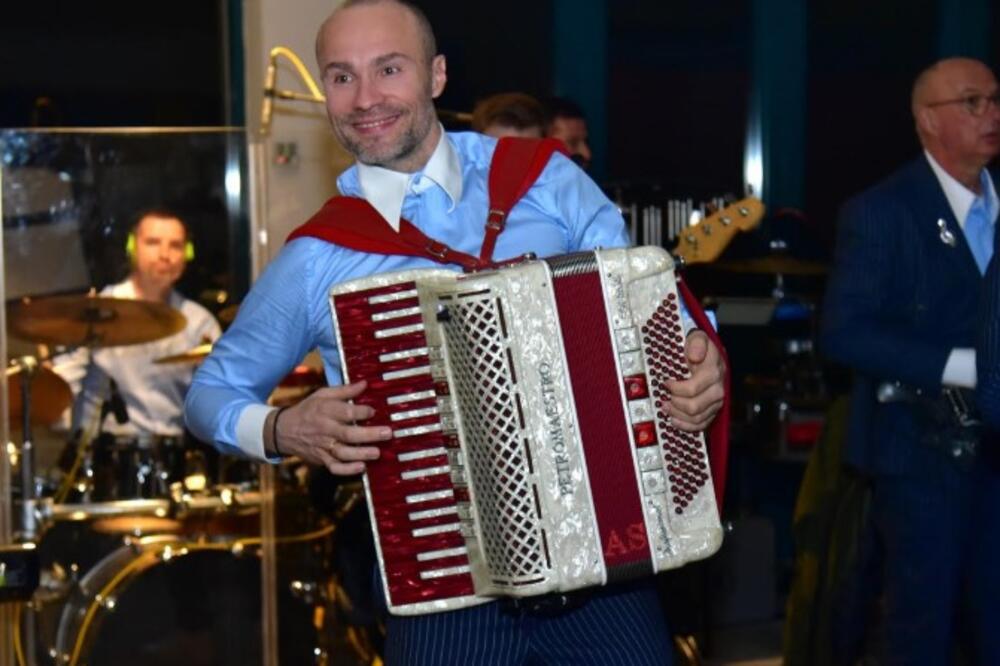 Het-trik: Sofra sa orkestrom rasprodao tri nastupa u Hrvatskoj zaredom