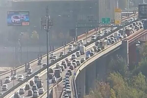 Na mostovima je krkljanac, vozila jedva da se kreću! Ceo Beograd je stao ovog jutra - gužve u svim delovima grada
