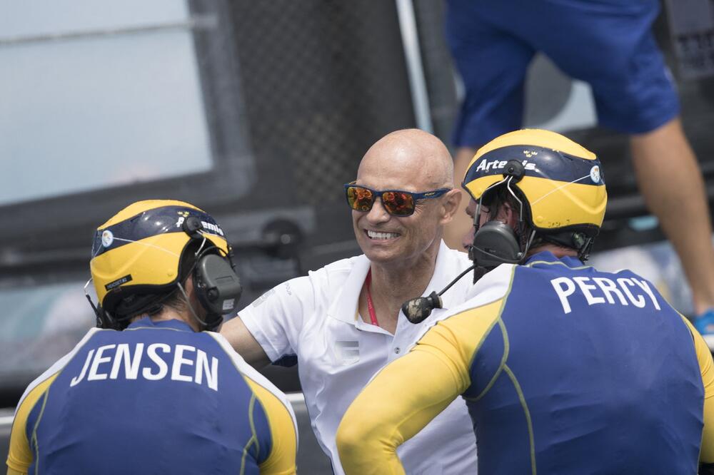 EVO KO JE ZAPRAVO NOVI VLASNIK LUKOILA! Milijarder preuzima globalnu moć nad NAFTOM, isplivale sve informacije!