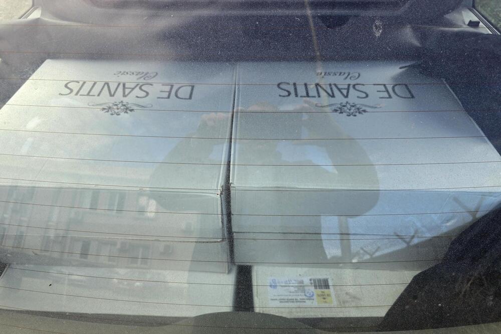 VIŠE OD 55 MILIONA ZARADILI ŠVERCOM CIGARETA: Oglasio se MUP o hapšenju devet osoba, pogledajte šta je ZAPLENJENO