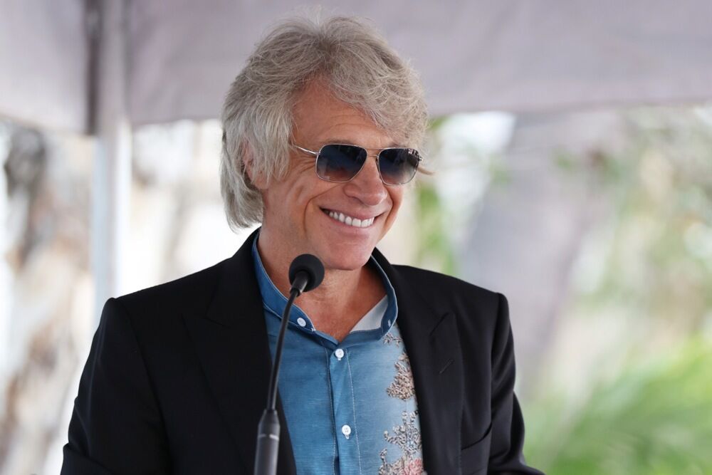 Legendarni rok muzičar istakao je da je 'morao da se pomiri sa činjenicom da ima sedu kosu'