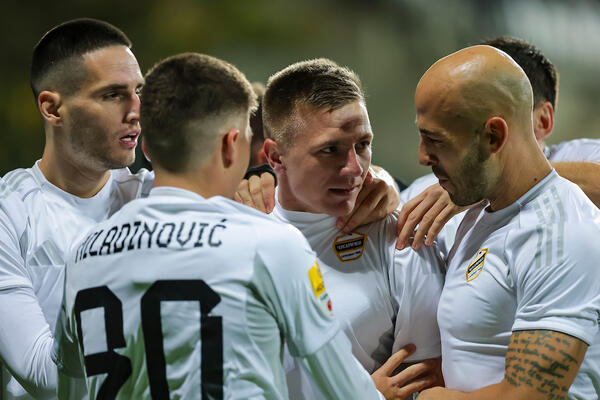 Debakl Partizana na Banovom brdu - Čukarički razbio čemerne crno-bele (Video)