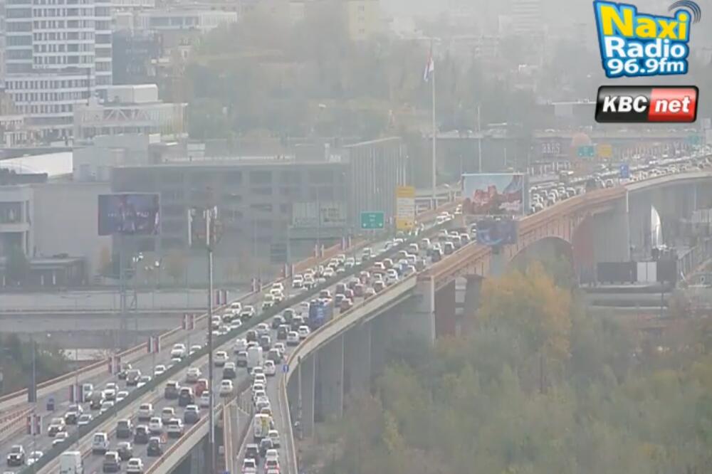 POTPUNI HAOS U OVIM DELOVIMA BEOGRADA OD JUTROS: Kilometarske kolone, vozila bukvalno mile (FOTO)