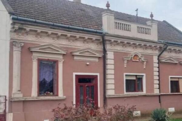 U blizini ovog grada se prodaje ogromna kuća za smešne pare: Idealna je za veliku porodicu (FOTO)