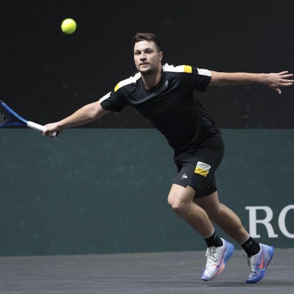 Miomir Kecmanović sa dva taj-brejka preko Poljaka do drugog kola (Video)