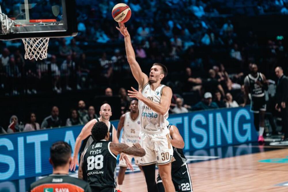 Partizan drugi put u sezoni poražen u Dubaiju - Dvejn Bejkon serijom 10:0 presudio crno-belima (Foto)