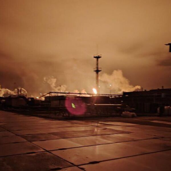 GORI JEDNA OD NAJVEĆIH PUTINOVIH RAFINERIJA?! Ukrajina izvela žestok napad, haos u gradu na 180 km od Moskve!