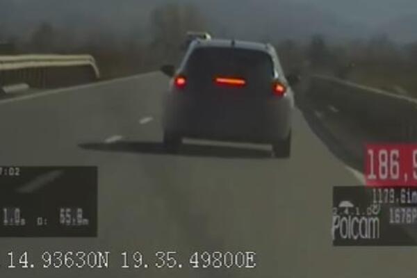 Bahata vožnja na putu kod Novog Sada: Jurcao 185 kilometara na sat, ulovio ga policijski presretač! (VIDEO)