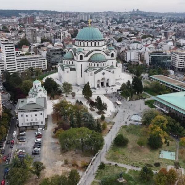 Novi izgled centralne gradske opštine: U toku su radovi na uređenju platoa ispred Hrama Svetog Save