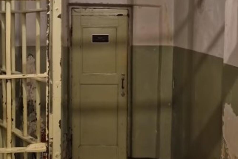 MARKO UŠAO U NAJJEZIVIJU SOBU U KGB PODRUMU, ONO ŠTO JE ZATEKAO UNUTRA... Prizori će vas slediti na mestu! (VIDEO)