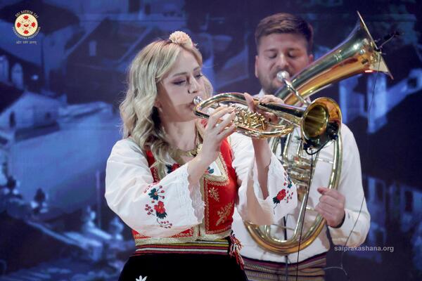 Orkestar Danijela oduševio publiku u Indiji na svetskom festivalu „One World, One Family“