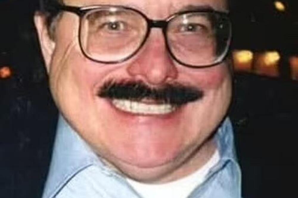 PAVLOVIĆ VRTEO BOGATAŠE OKO MALOG PRSTA: Preko supruge dobio MOĆ, a svoje fantazije u krevetu ispunjavao sa NJOM!