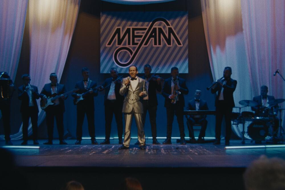 PRIČA O ŽIVOTU ČOVEKA TEŠKE SUDBINE, BOEMA I VLASNIKA NEPONOVLJIVOG GLASA &ndash; &bdquo;Nedelja&ldquo;, nova vikend serija na Kuriru