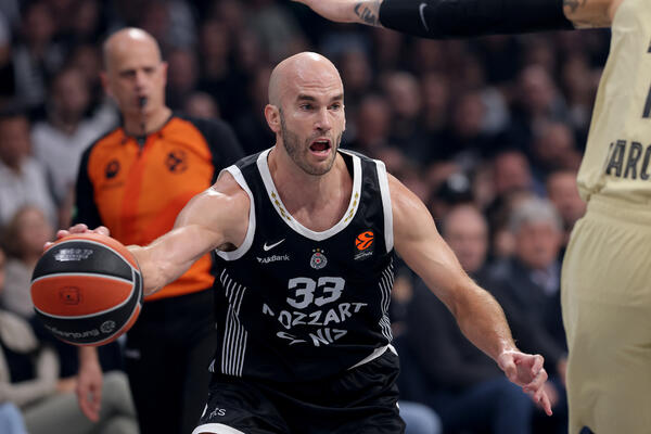 Kalates ljutito odgovorio: Pitajte trenera...