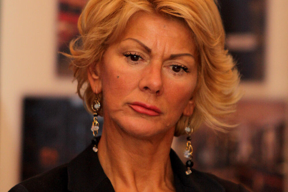 Otkriveno kolika je penzija Cece Kitić: Nacija će zanemeti kada bude videla cifru koja joj leže na račun