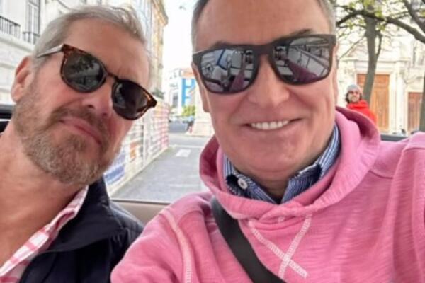 DA SE ČOVEK SAMO PREKRSTI! Rođak pokojne MOĆNICE ostavio ženu i ćerke pa oženio MUŠKARCA - ALI TO NIJE NAJGORE