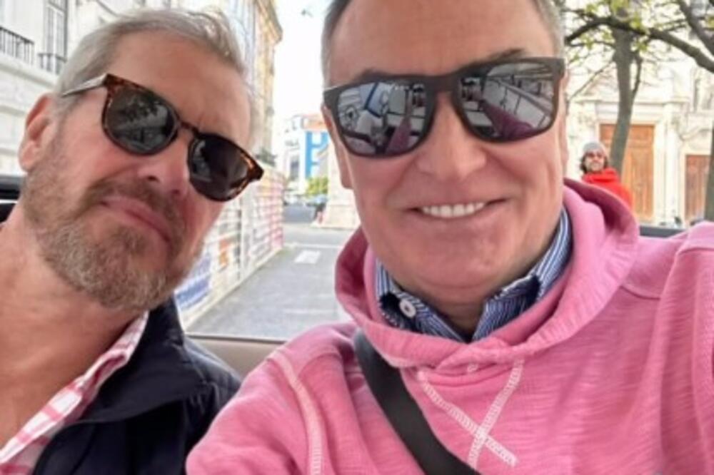 DA SE ČOVEK SAMO PREKRSTI! Rođak pokojne MOĆNICE ostavio ženu i ćerke pa oženio MUŠKARCA - ALI TO NIJE NAJGORE