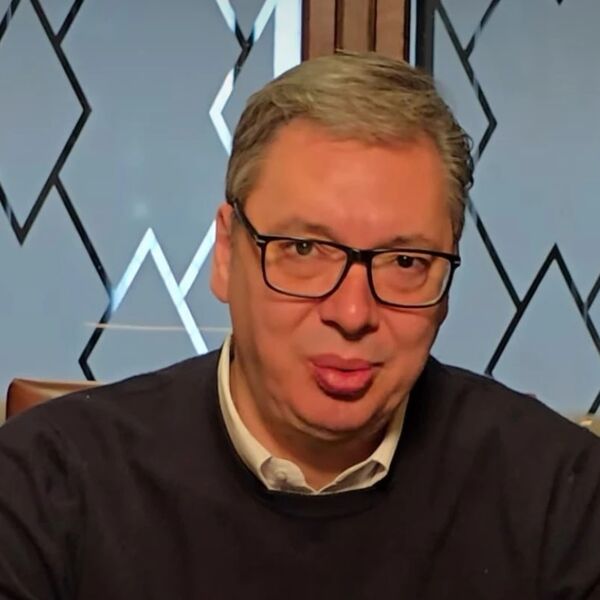 Vučić u petak na TikToku uživo odgovara na pitanja građana! (VIDEO)