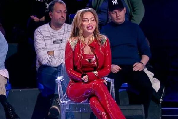 PREDSTAVNICA TETOVA STIGLA NA PINK! Prva dama je NAJAVILA, a onda nastao LOM! Šok na televiziji