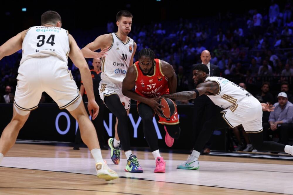 Crvena zvezda primila 102 poena u Dubaiju, ali i izgubila Monekea i Izundua (Foto)