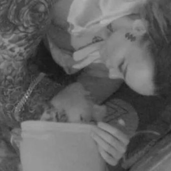 KUKU, RADI OVO VERENIKU ISPRED OČIJU! PALA VRELA AKCIJA U IZOLACIJI! Spojili krevete pa sve ZATRESLI