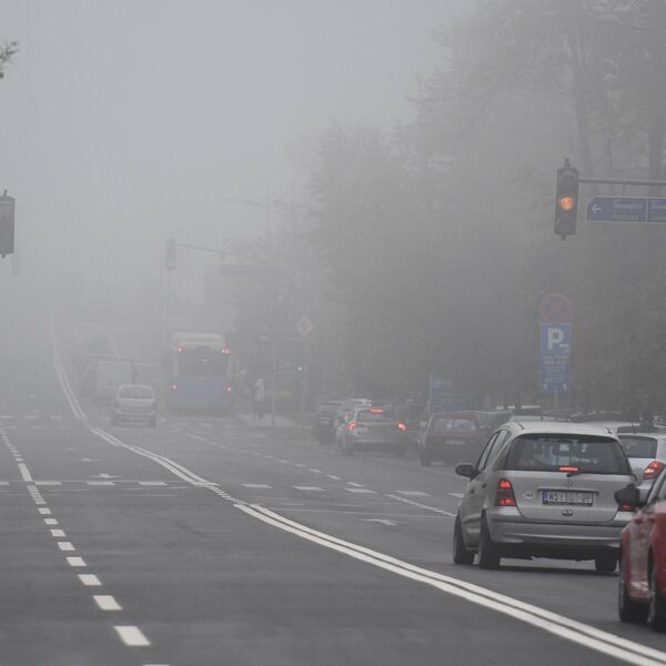 Danas ledeno, oblačno i maglovito: Ovaj deo Srbije na udaru kiše i susnežice, sneg će vejati na planinama