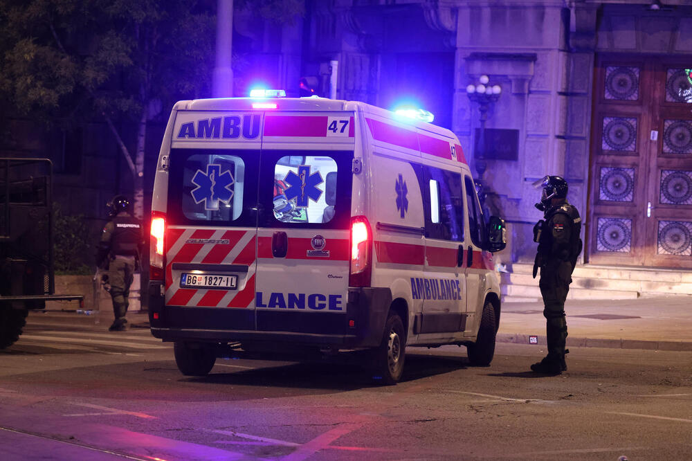 2 osobe povređene u udesu u Zemunu, za pomoć se najviše javljali psihijatrijski pacijenti: Hitna noćas nije stala!