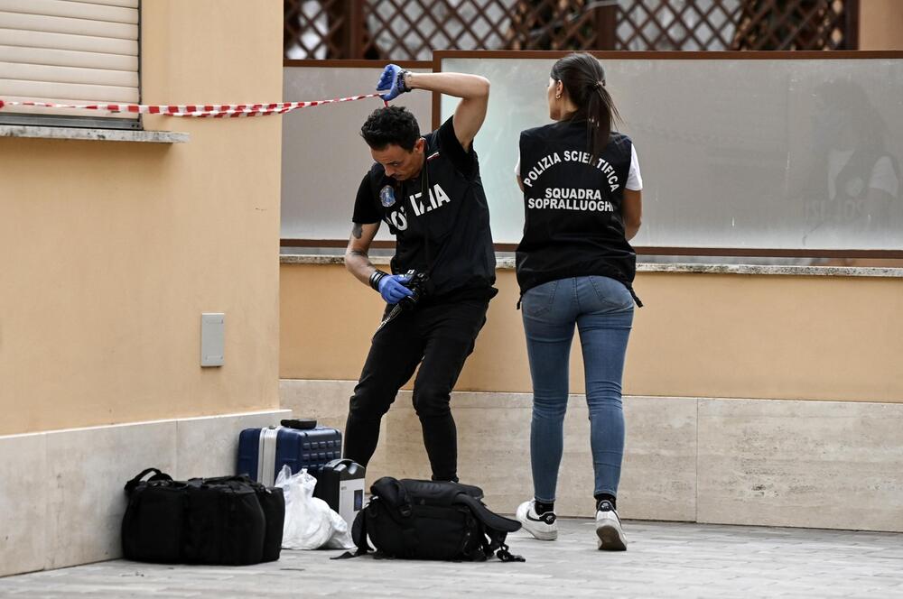 GATARA IZBOLA BIVŠEG DEČKA! Pokušavao da se pomiri sa njom, SARA GA TRIPUT UBOLA NOŽEM! Komšije čuje VRISKE, pa...