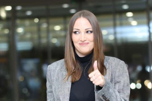 Aleksandra Prijović blista ko prava boginja: Ne zna čovek gde pre da gleda, kakva otmenost i elegancija