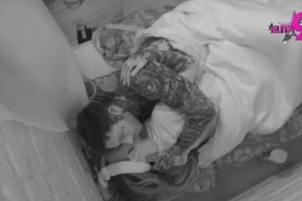 PITANJE TRENUTKA KADA ĆE PASTI ŽESTOKA AKCIJA! Ponovo joj UŠAO u KREVET, a onda se zahuhtalo