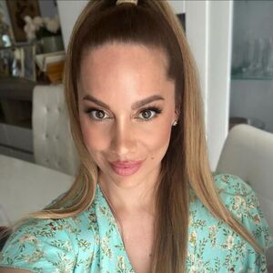 SIMONA NIJE NI ZNALA DA JE LJUBAVNICA! Otišla na sastanak, a onda se POJAVILA ONA, šok tek sledio