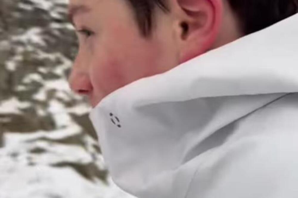 KO JE OVDE OTAC, A KO SIN? Glumačka legenda pokazala 14-godišnjeg sina, ljudi upoređuju slike i trljaju oči