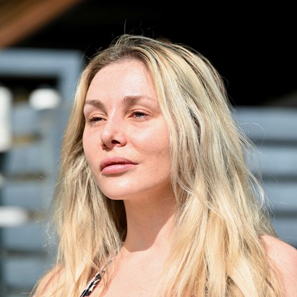 IMALA SAMO 16 KAD SE UDALA ZA MATORCA! Maloletnički brak izazvao skandal, on je u četiri zida...